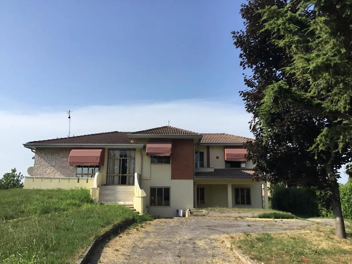 Amle Bed & Breakfast Papozze Italy